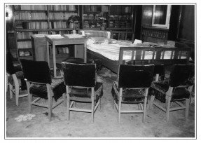 Mao liked to rule from bed, often summoning his colleagues from their own beds in the middle of the night.  Chairs for his Politburo were set out at the foot of his huge book-strewn bed, on which he also romped with numerous girlfriends.